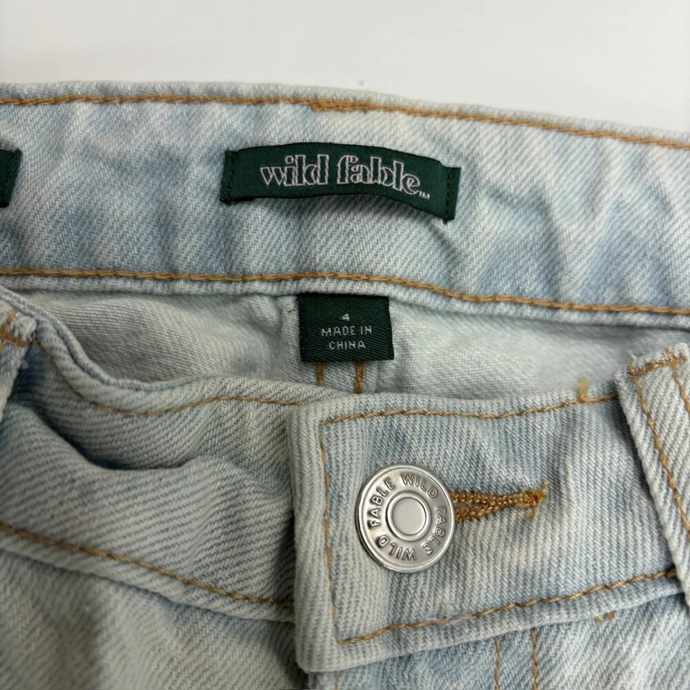Wild Fable High Rise 90's Relaxed Straight‎ Distressed Women's size 4 Blue Jeans